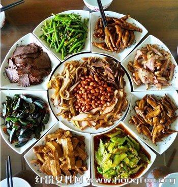 养生:不要立刻洗澡 饭后养生最不适合做的八件事 不要立刻洗澡 饭后养生最不适合做的八件事