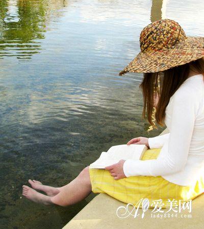  冬季泡脚可补肾驱寒 推荐4个中医泡脚方 
