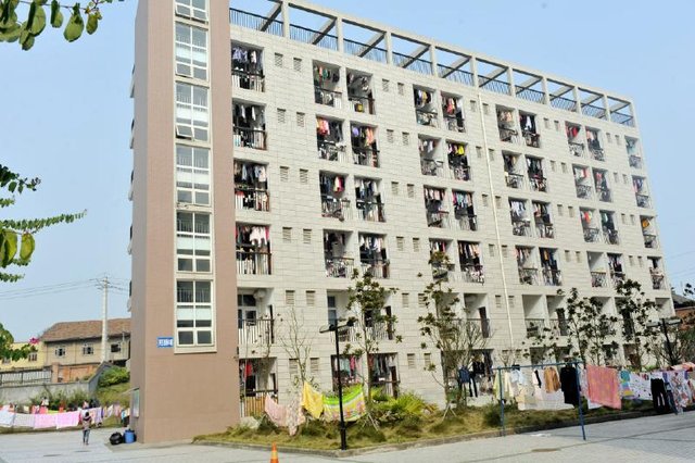 成都一大学女生用锐器划伤室友 因关灯起争执(图)