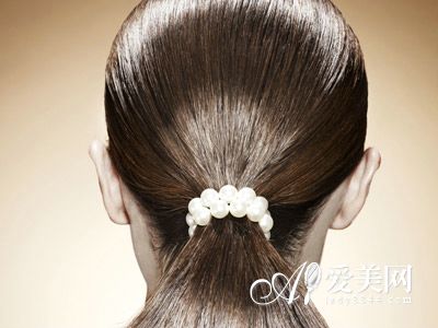 女性养生:秋冬爱掉头发 8个食疗方防脱发 老是头发掉? 8个食疗方 让你远离脱发困扰