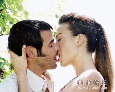 两性养生:让夫妻性爱缠绵不想下床的完美性爱技巧