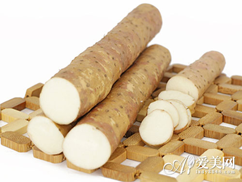  春夏润肤先润肺! 多吃10种食物 润肺补水 