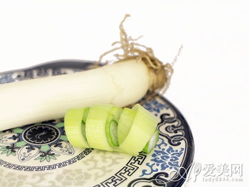 水温40℃排毒效果好 夏天正确洗澡6贴士