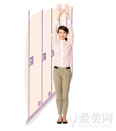 上班时间也可减肥 1分钟瑜伽 享瘦又精神