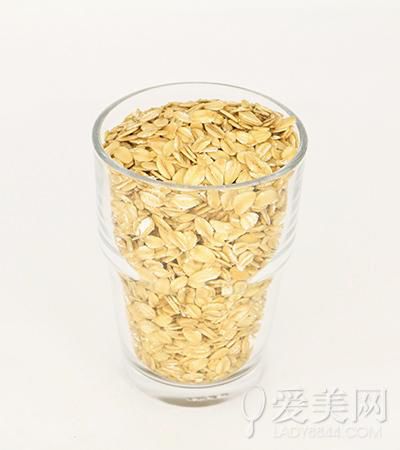 小肚腩最难减?从内脏脂肪入手 4招击破