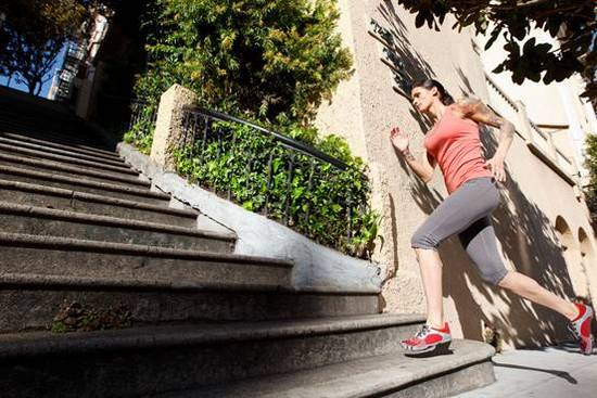 爬楼梯减肥的正确方法
