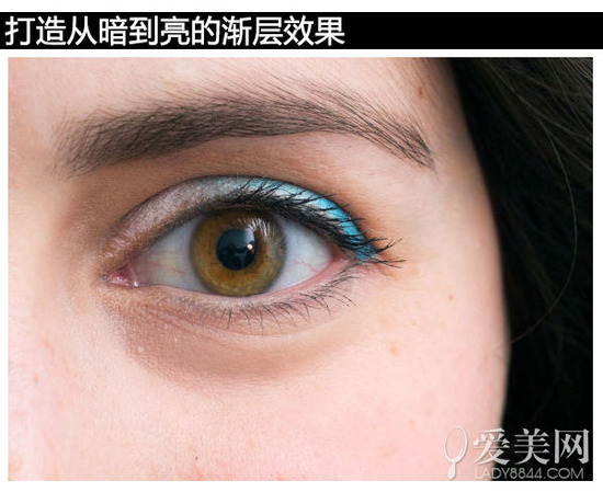 专注眼线20年还画不好？是不是要出绝招了