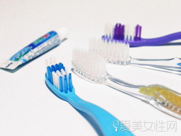 口臭的罪魁祸首 四种食物你小心吃