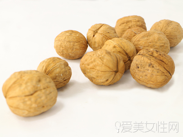  核桃加一物可以治疗8种常见病 