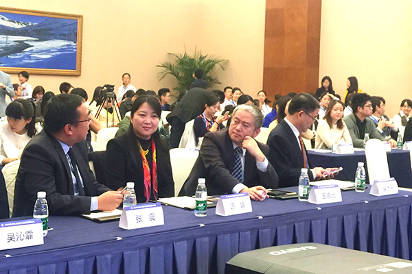 西博会企业社会责任与教育论坛,相谈甚欢