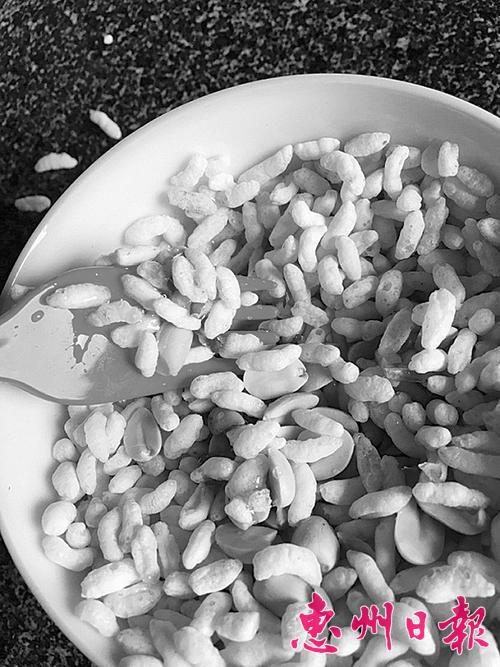  诱人的冬蜜炒米。