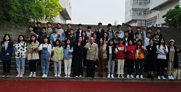 为青春而歌 西南医科大学信工合唱团将亮相“五.四”晚会(图7) 为青春而歌 西南医科大学信工合唱团将亮相“五.四”晚会(图7)