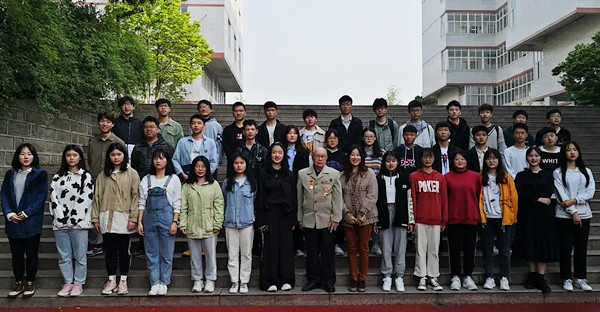 为青春而歌 西南医科大学信工合唱团将亮相“五.四”晚会(图2) 为青春而歌 西南医科大学信工合唱团将亮相“五.四”晚会(图2)