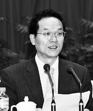 　　冉新权中石油天然气股份有限公司副总裁兼长庆油田分公司总经理